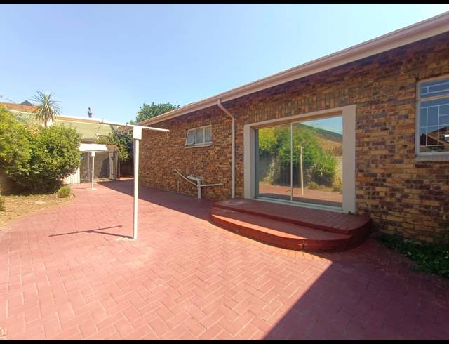 4 BEDROOM HOUSE FOR SALE IN VANDERBIJLPARK SE 3